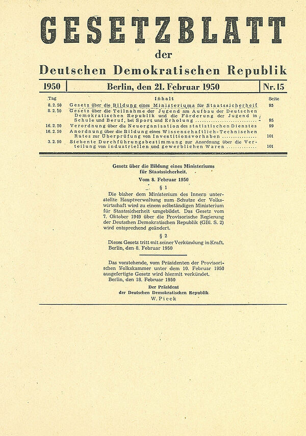 Die Abbildung zeigt ein Textdokument. Oben steht groß "Gesetzblatt der Demokratischen Republik" geschrieben.