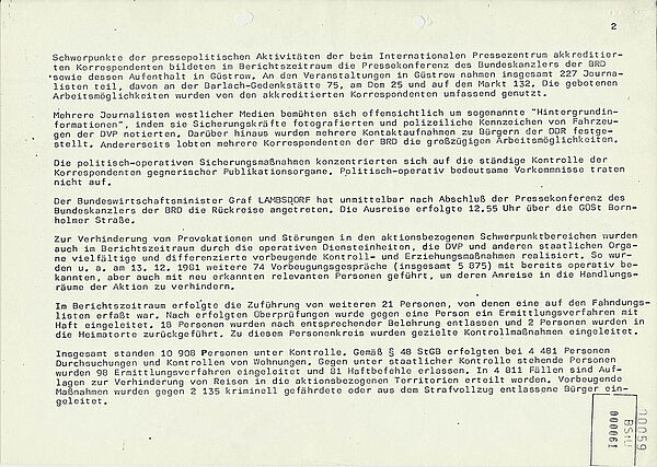 Ein Bericht der Stasi über ihren Einsatz während des Besuchs von Bundeskanzler Schmidt in Güstrow. Die Stasi hält ihren Einsatz für erfolgreich. Die Maßnahmen der Stasi nochmals detailliert rekapituliert und ihr Erfolg konstatiert.