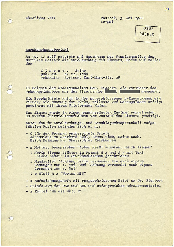 Stasi-Bericht zur Durchsuchung der Wohnung von Sylke Glaser; BArch, MfS, BV Rostock, AU, Nr. 1646/88, Bd. 1, Bl. 58 Textdokument, das die Ergebnisse einer Hausurchsuchung protokolliert.