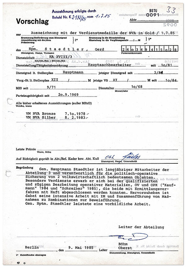 Vorschlag zur Auszeichnung mit der Verdienstmedaille der NVA in Gold für Gerd Staedtler durch den Leiter der Abteilung HA XVIII/3 Oberst Böhm, 1. Juli 1985; Quelle: BArch, MfS, KS, Nr. 4962/90, Bl. 91 Textdokument, überschrieben mit "Vorschlag".