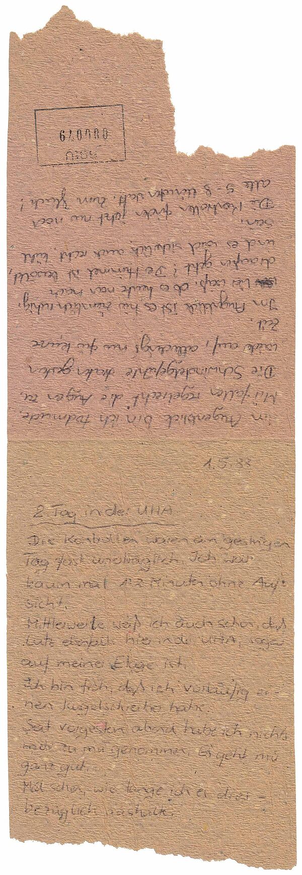 Auf diesem Stück Toilettenpapier machte Sylke Glaser Notizen während ihrer Zeit in der Stasi-Untersuchungshaftanstalt Rostock, 1. Mai 1988; Quelle: BArch, MfS, BV Rostock, AU, Nr. 1646/88, Bd. 1, Bl. 79 Ein mit Kugelschreiber beschriebenes Stück ungebleichtes Toilettenpapier.