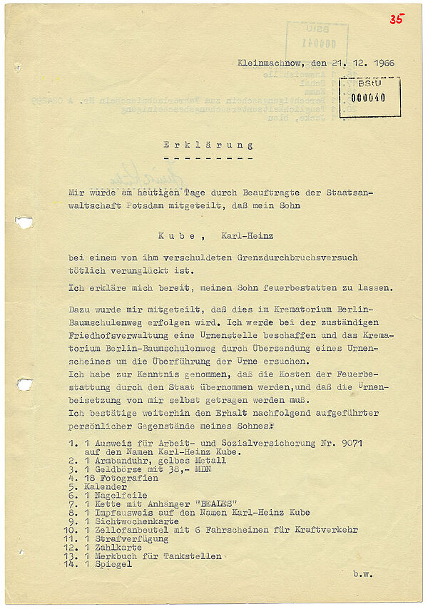 Die Erklärung enthält Anweisung an Kubes Eltern betreffend der Kremierung und Beerdigung sowie eine Liste mit persönlichen Dingen, die Kubes Vater zurückerhielt. Seite 1