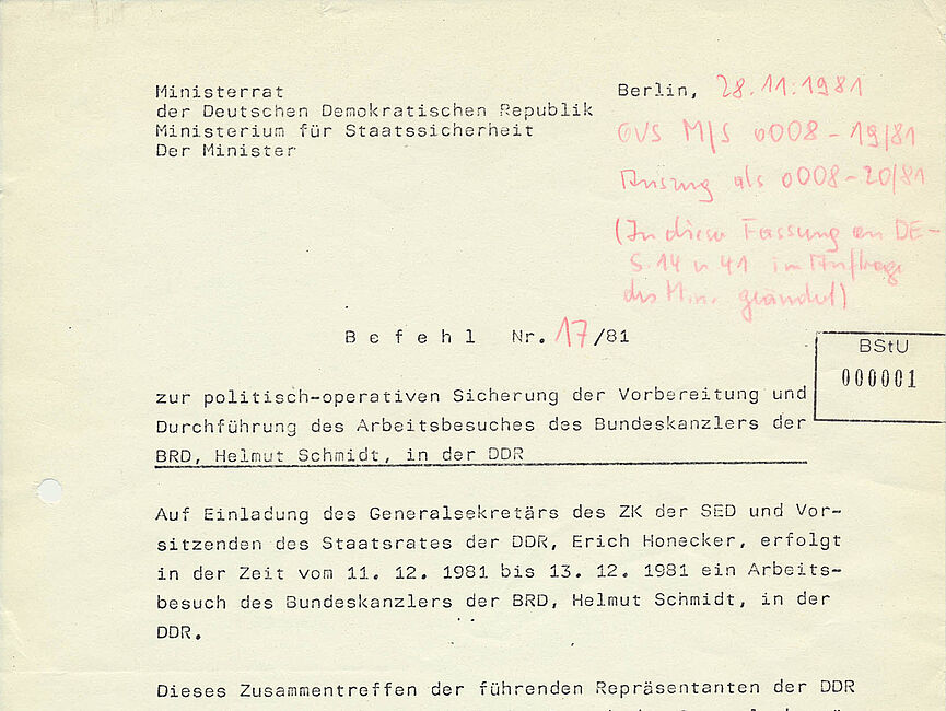 Der Befehl gibt detaillierte Anweisungen zur sogenannten Absicherung des Besuch von Bundeskanzler Schmidt in Güstrow durch die Stasi.