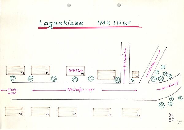 Lageskizze einer konspirativen Wohnung, angefertigt mit verschiedenen farbigen Finelinern.