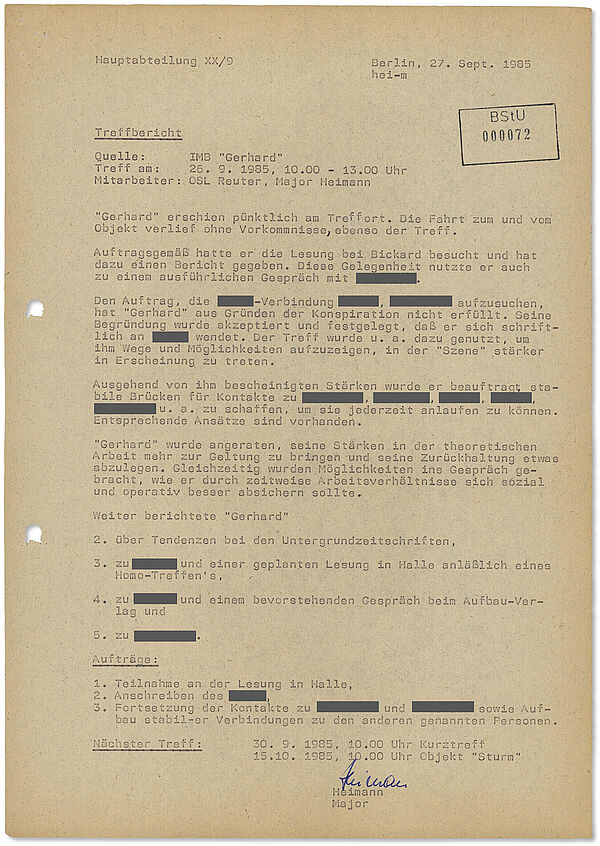 "Treffbericht", angefertigt von Schedlinskis Führungsoffizier Major Günther Heimann, 27. September 1985; Quelle: BArch, MfS, AIM, Nr. 1054/91, Bd. 4, Bl. 72 Ein typischer Treffbericht: Erst werden vergangene Aufträge bewertet, dann neue erteilt und dem IM Verhaltenshinweise gegeben.